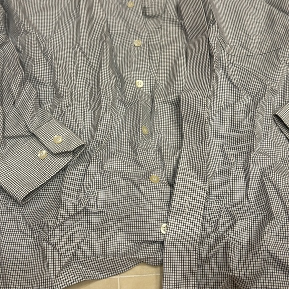 Eterna black line size 16 button up - Picture 3 of 3